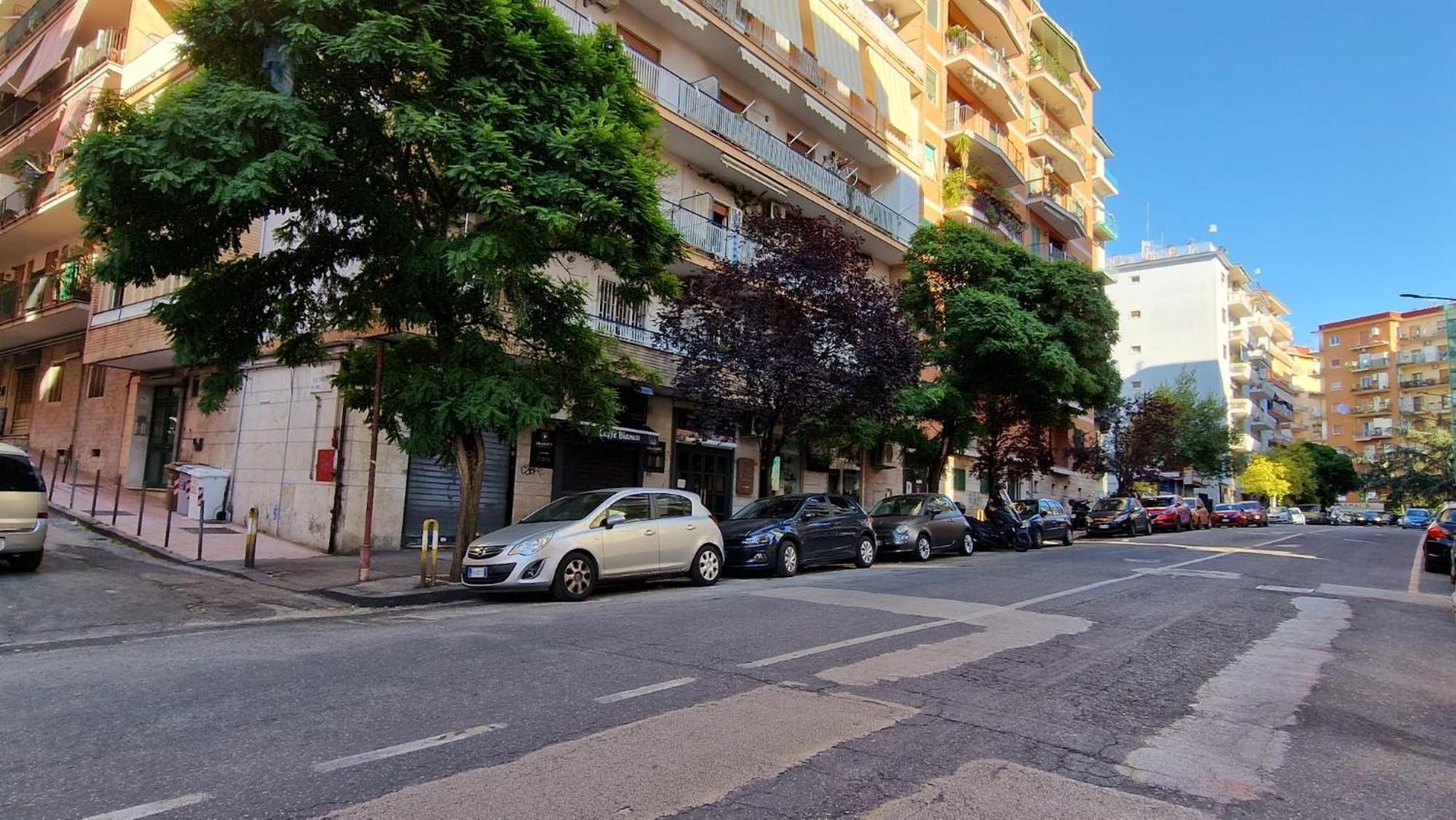 Nicoletta Vomero * Naples