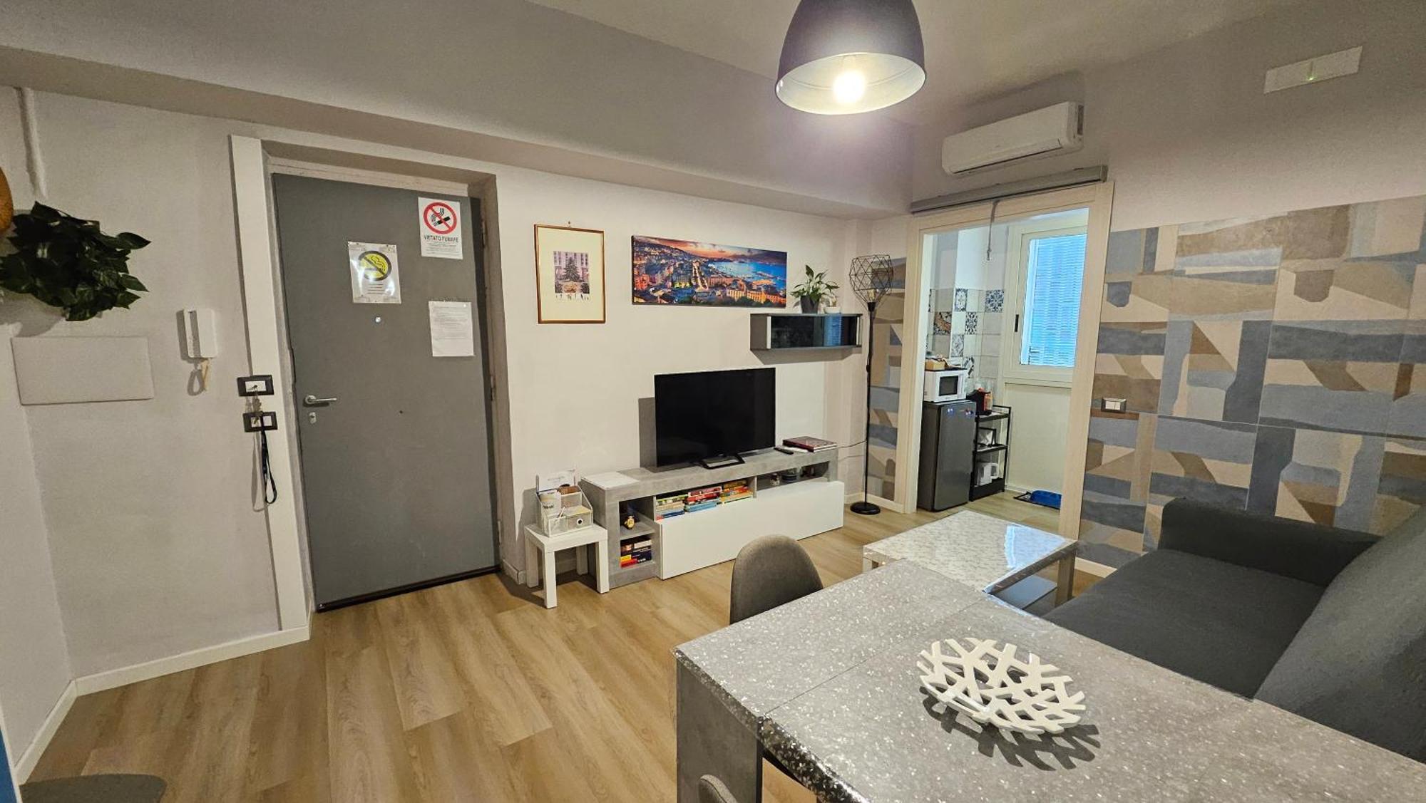 Apartment Nicoletta Vomero Naples